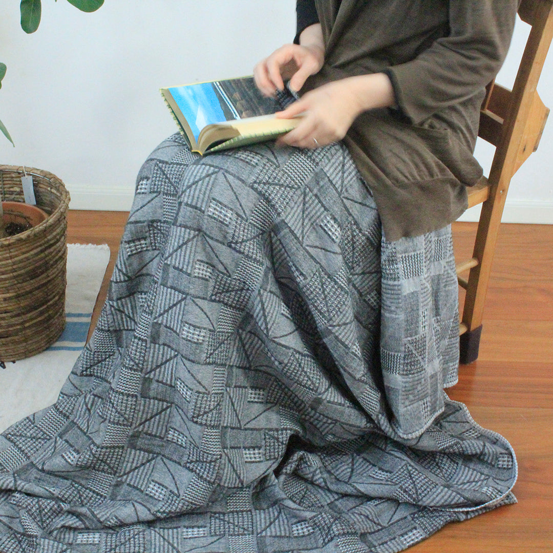 Good-sized Blanket<p>ハーフブランケット</p>