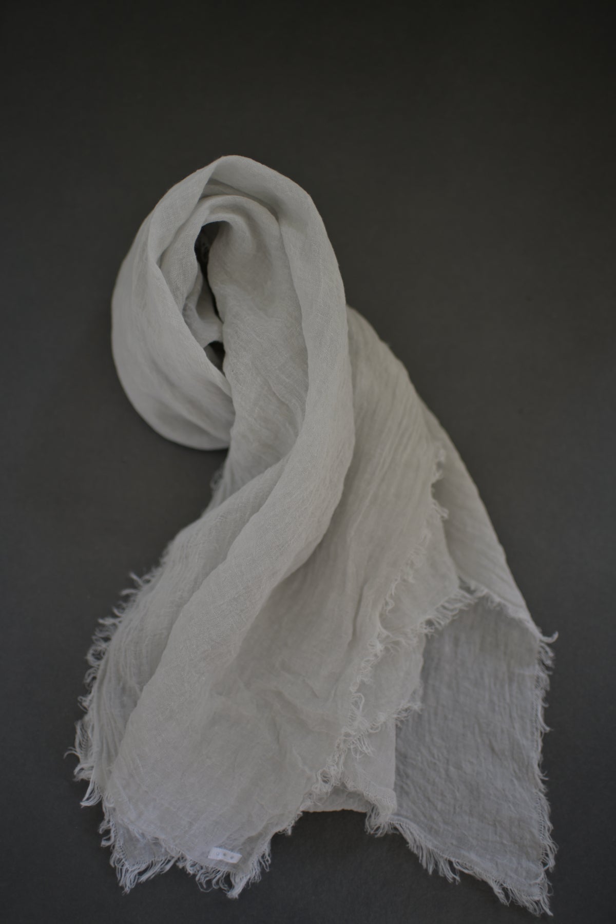 麻炭染めリネンガーゼストール