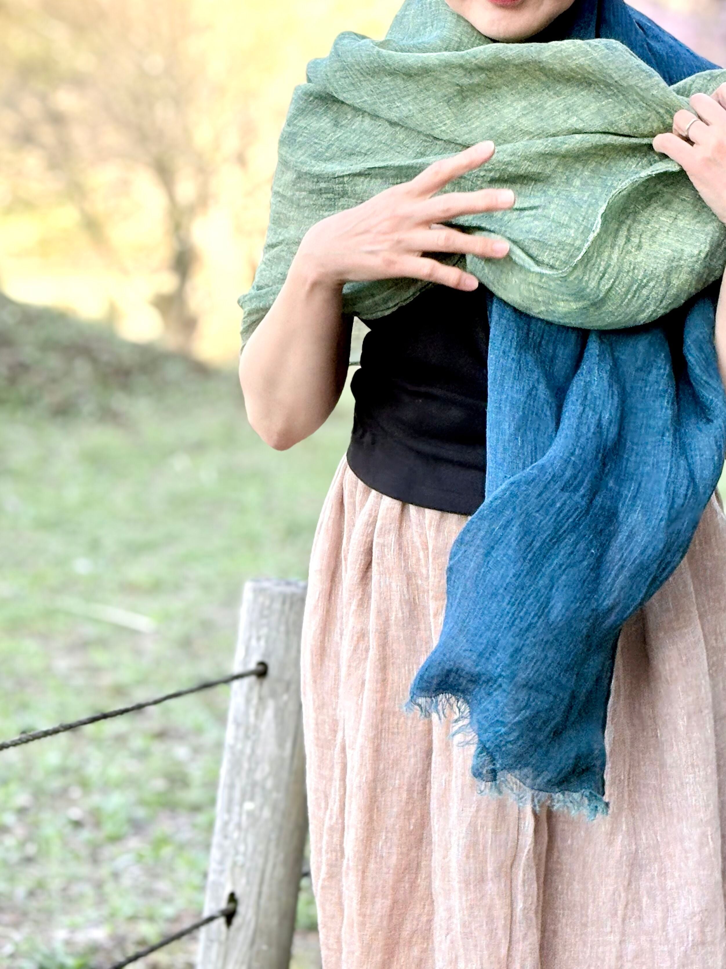 Indigo Dyed Bicolor Linen Stole