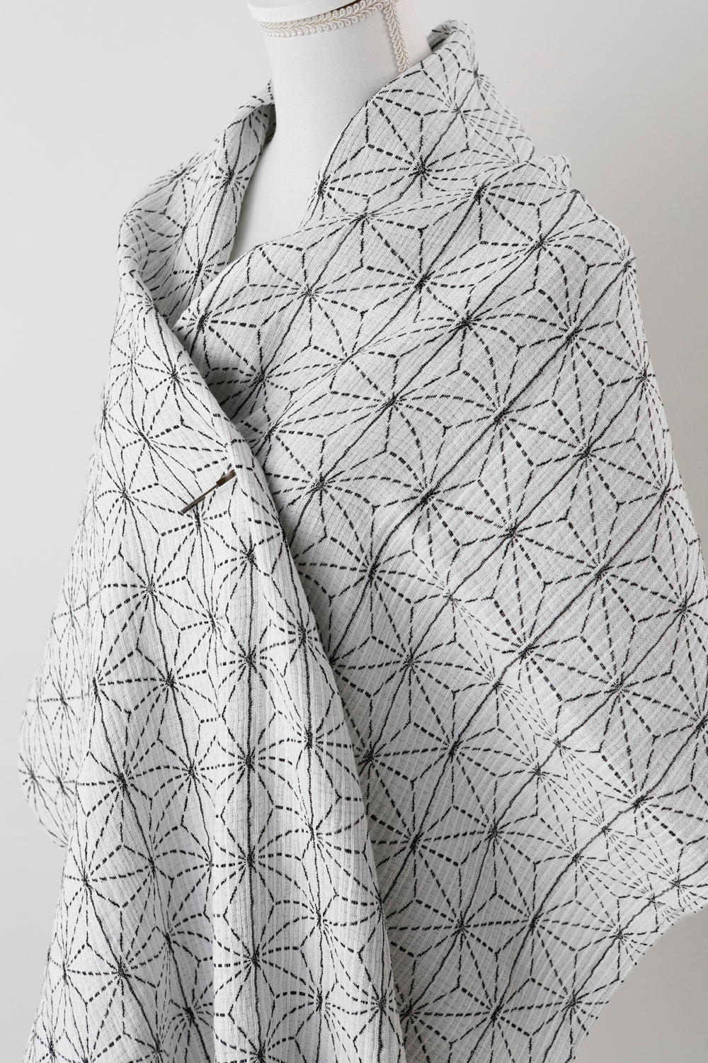 Long Scarf_Hemp Leaf Pattern