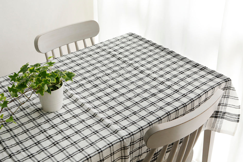 Linen Tablecloth_Black Check