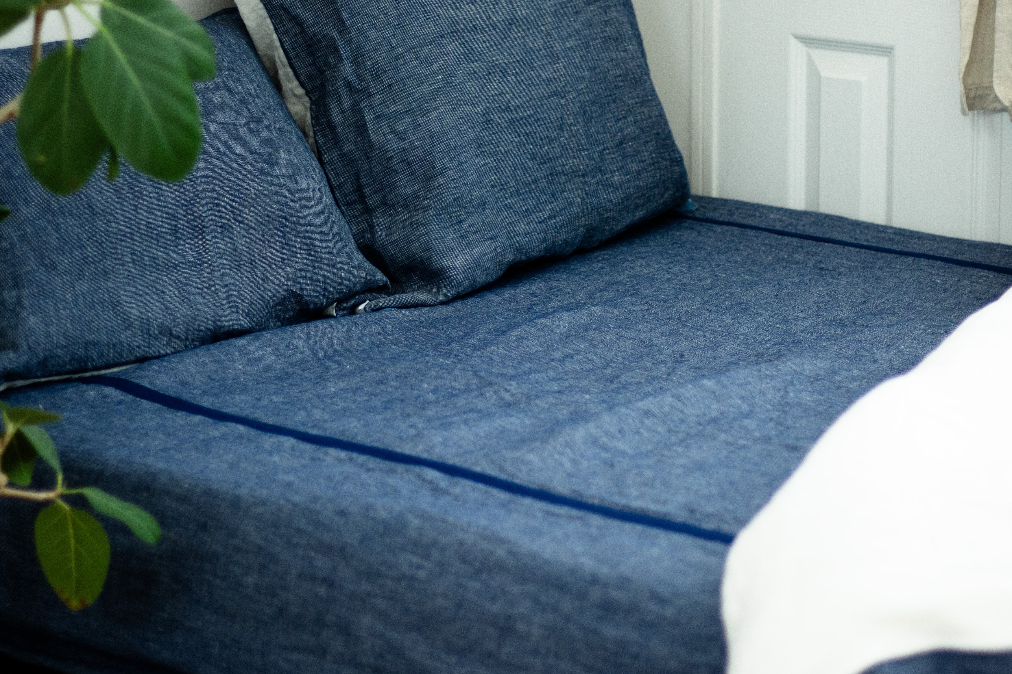 Natural dyed sheets<p>天然染料染めのシーツ</p>