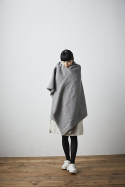 Linen blanket Scarf<p>リネスローブランケット</p>