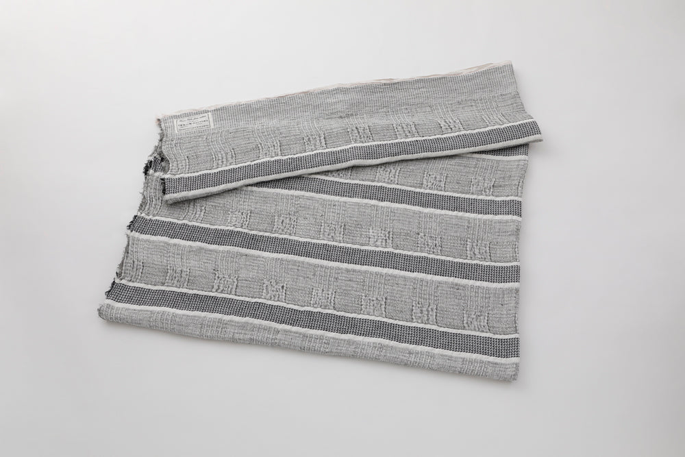 Honeycomb Border Blanket