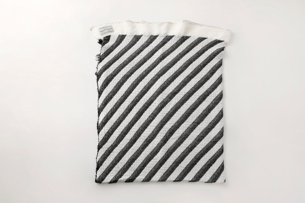 Oblique Blanket