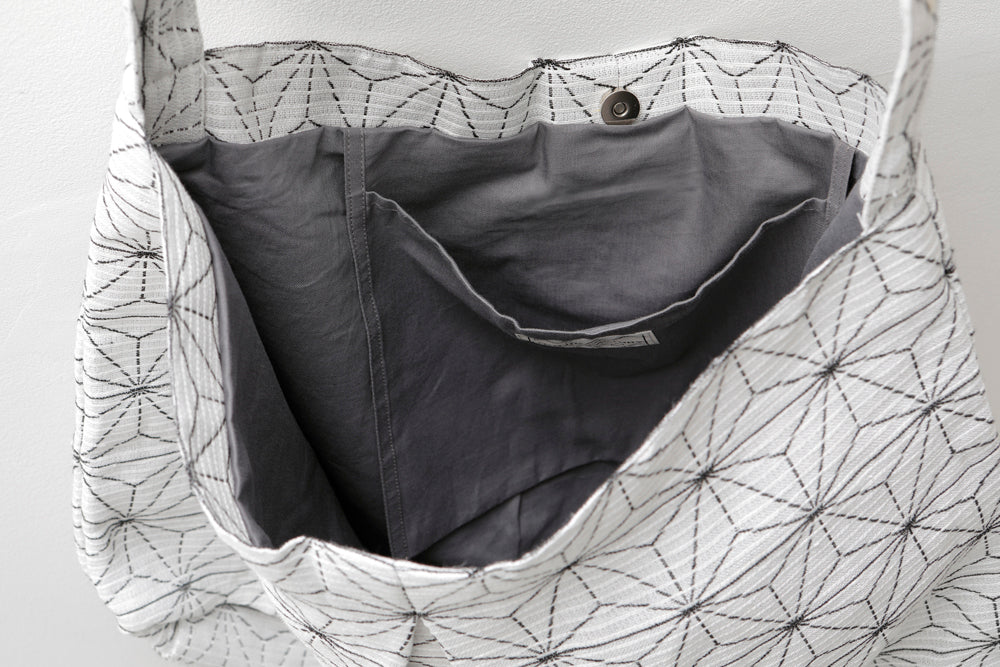 リネン麻の葉柄ショルダーバッグ＆ポーチ セット