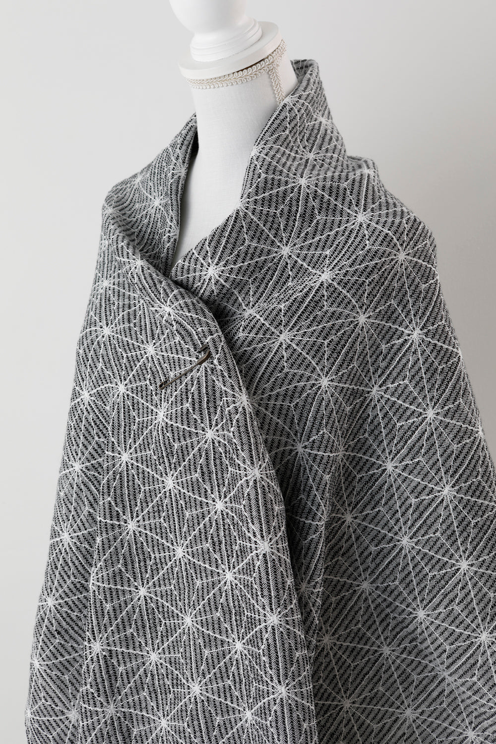 Long Scarf_Hemp Leaf Pattern