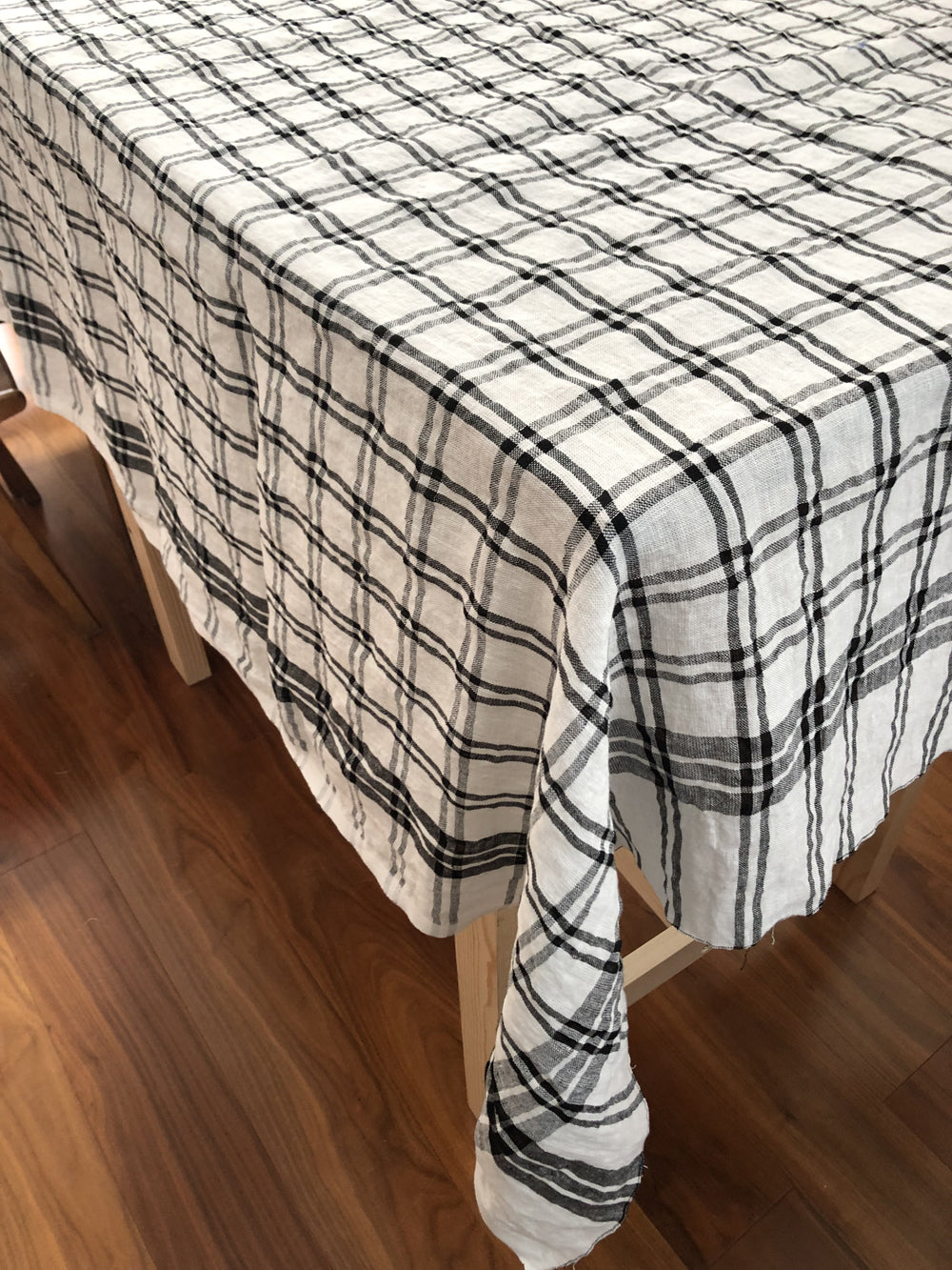 Linen Tablecloth_Black Check